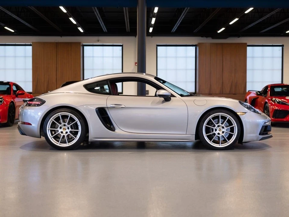 2022 Porsche 718 Cayman GTS 4.0 - Image 3 of 6