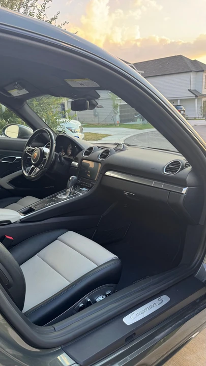 2022 Porsche 718 Cayman S - Image 11 of 21