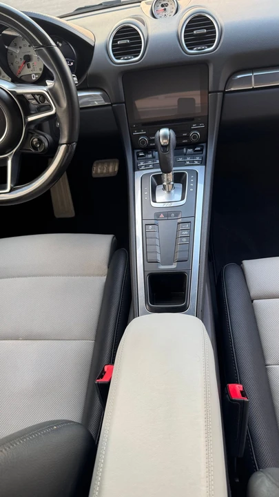 2022 Porsche 718 Cayman S - Image 9 of 21