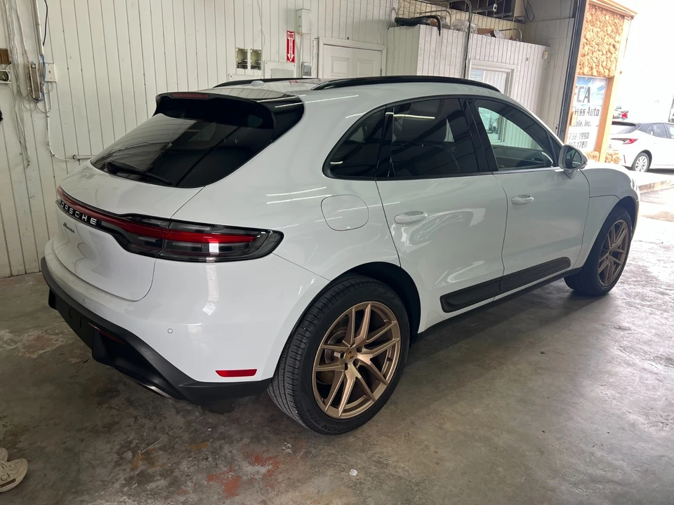 2022 Porsche 718 Cayman - Image 5 of 17