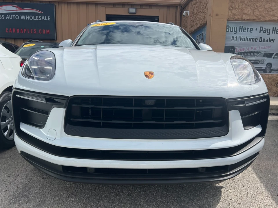 2022 Porsche 718 Cayman - Image 12 of 17