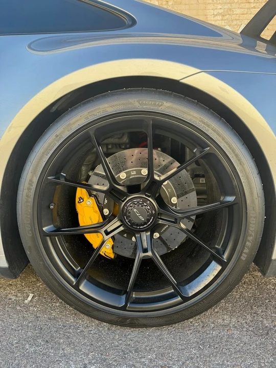 2022 Porsche 992 GT3 - Image 18 of 21