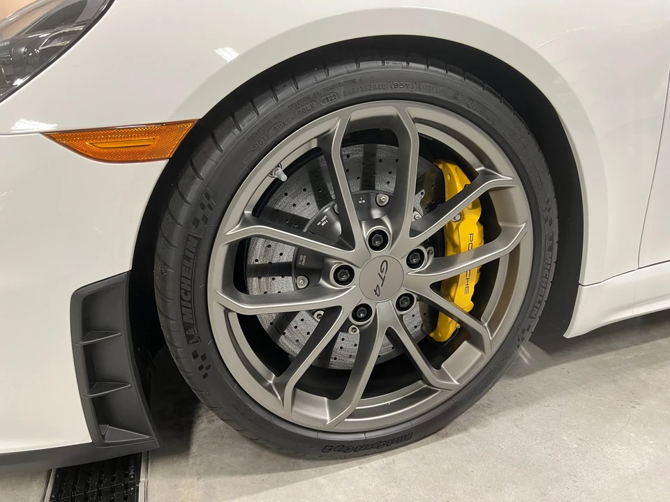 2022 Porsche 718 Cayman GT4 - Image 22 of 23