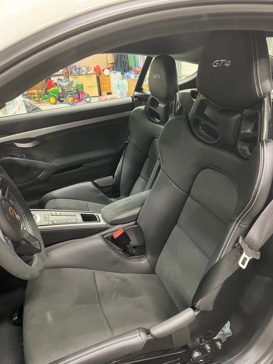 2022 Porsche 718 Cayman GT4 - Image 17 of 23