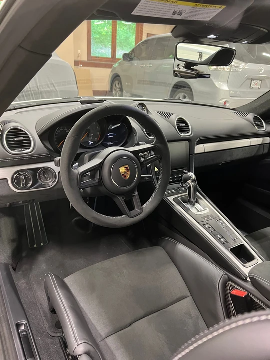 2022 Porsche 718 Cayman GT4 - Image 14 of 23