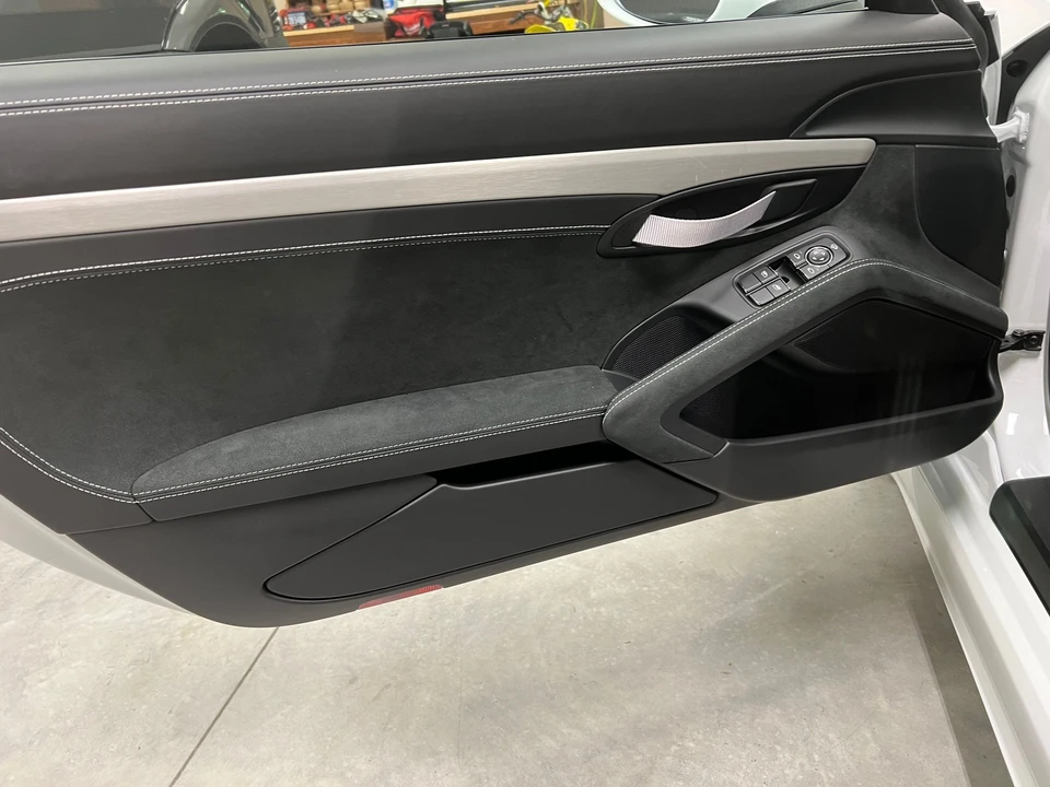 2022 Porsche 718 Cayman GT4 - Image 13 of 23