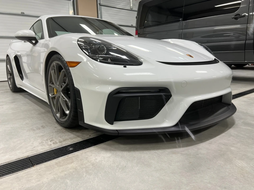2022 Porsche 718 Cayman GT4 - Image 7 of 23