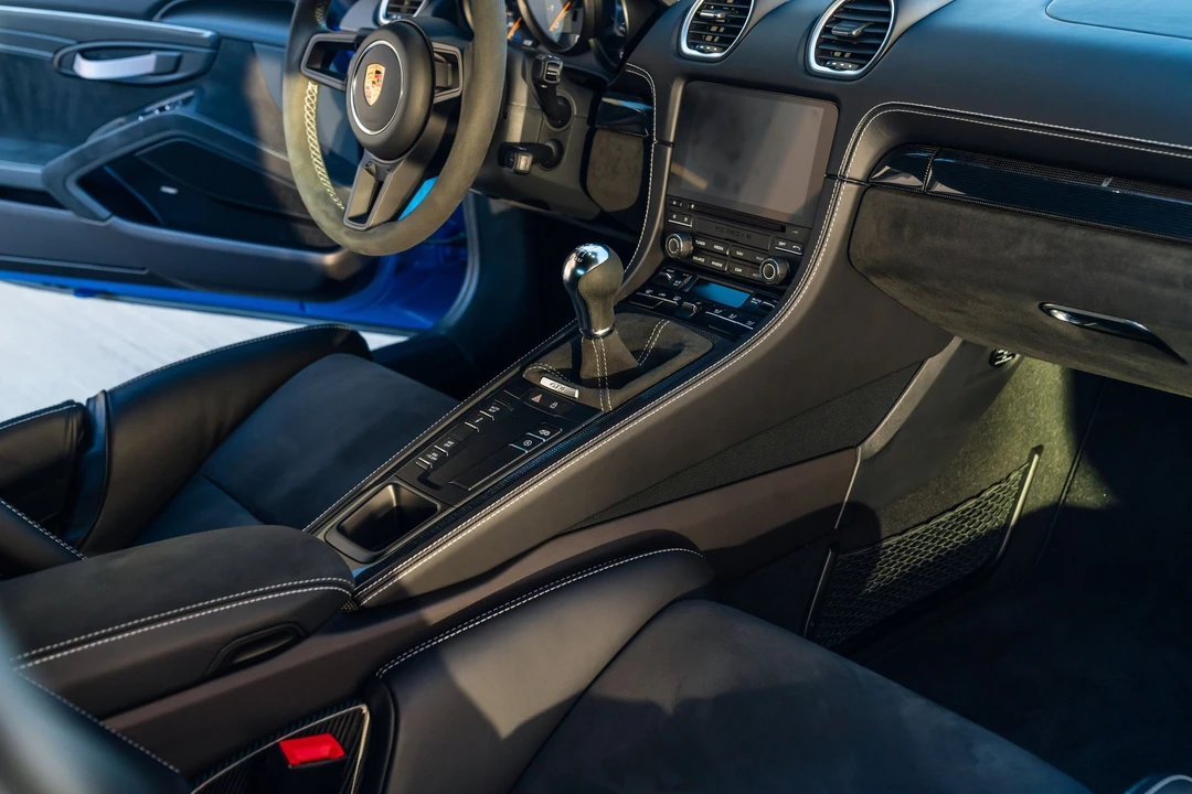 2022 Porsche 718 Cayman GT4 - Image 6 of 15