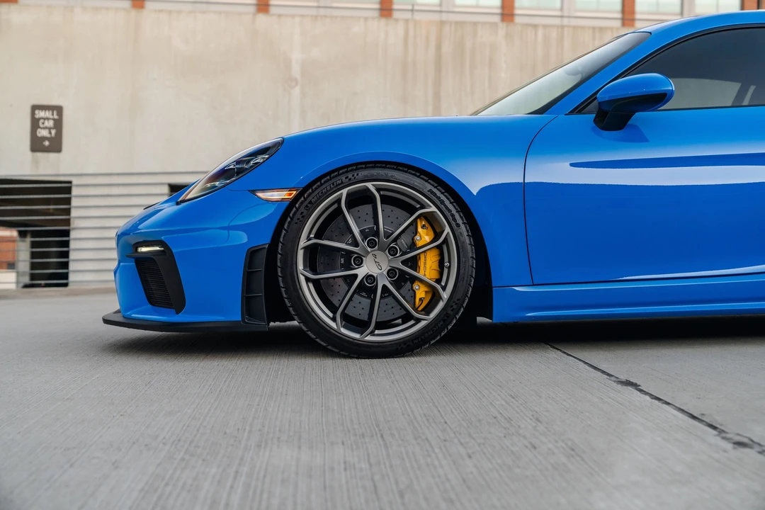 2022 Porsche 718 Cayman GT4 - Image 14 of 15