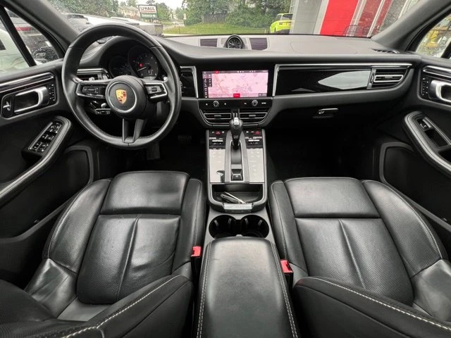 2022 Porsche Macan - Image 2 of 15