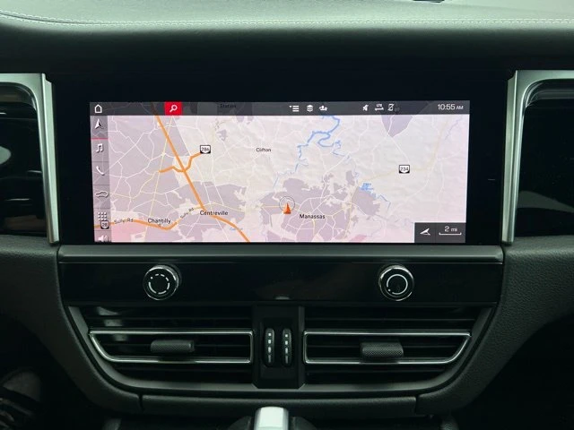 2022 Porsche Macan - Image 6 of 15