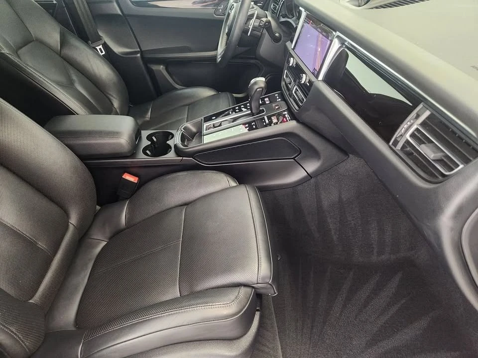 2022 Porsche Macan - Image 7 of 7