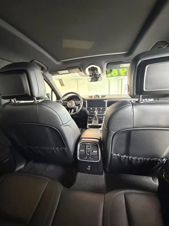 2022 Porsche Macan - Image 3 of 5