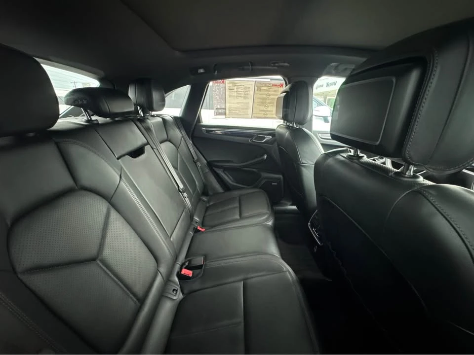 2022 Porsche Macan - Image 4 of 6