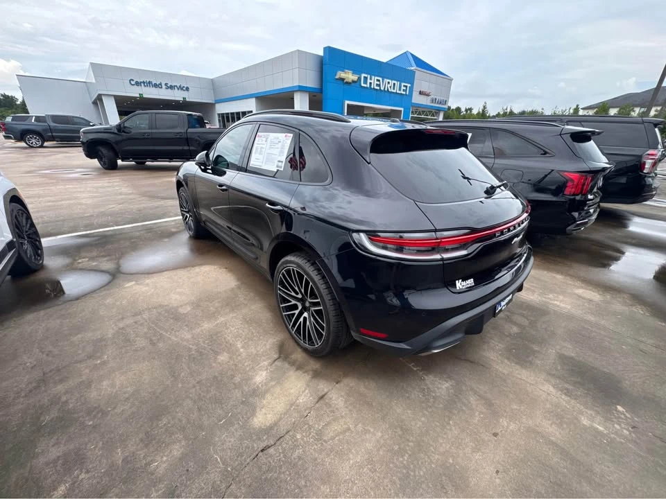 2022 Porsche Macan - Image 6 of 6