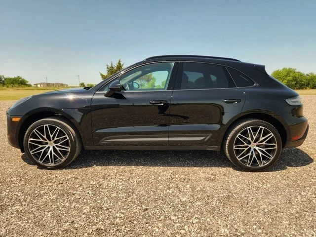 2022 Porsche Macan - Image 4 of 19
