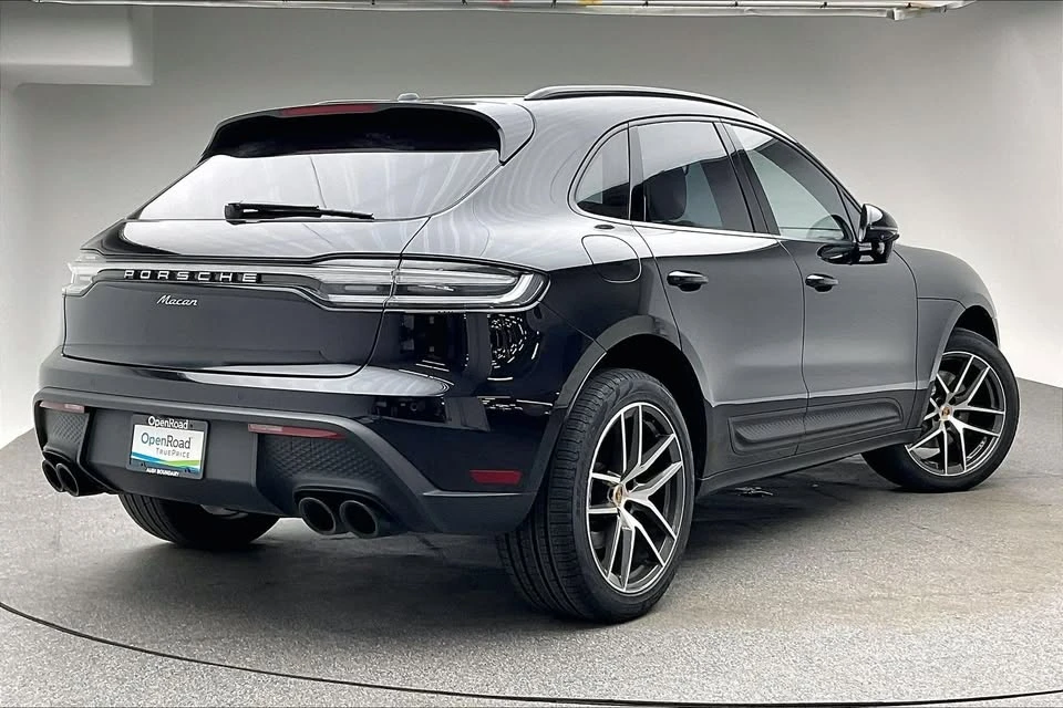 2022 Porsche Macan - Image 6 of 20