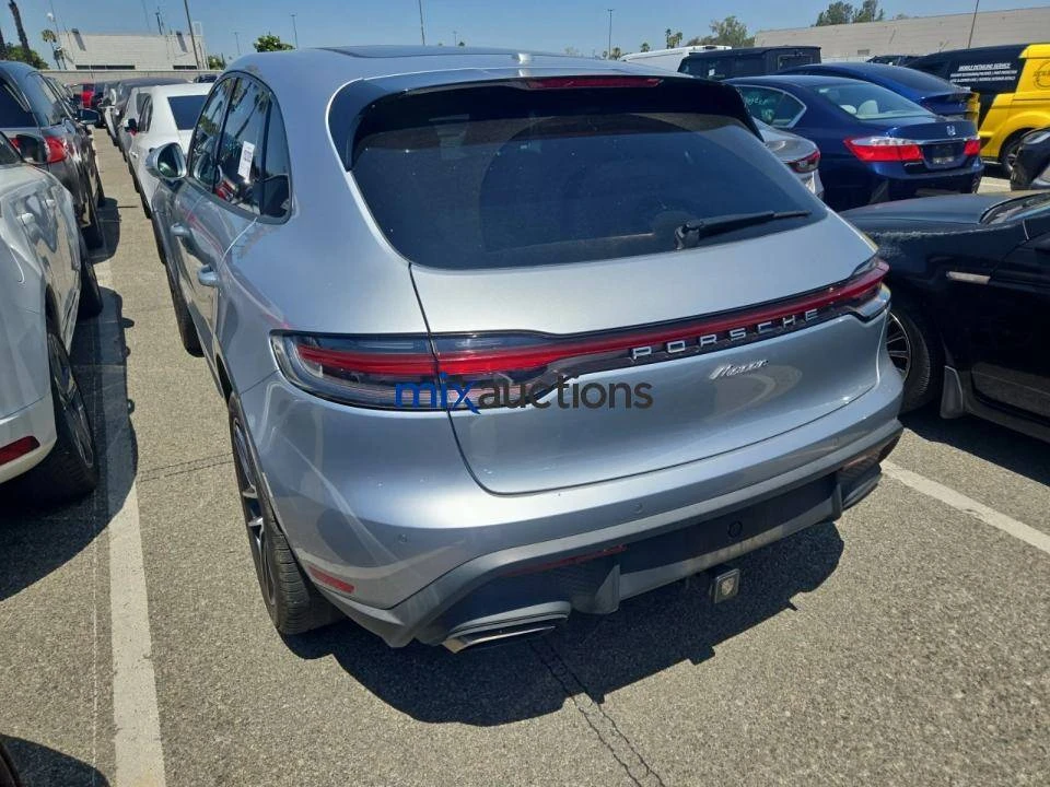 2022 Porsche Macan - Image 2 of 2