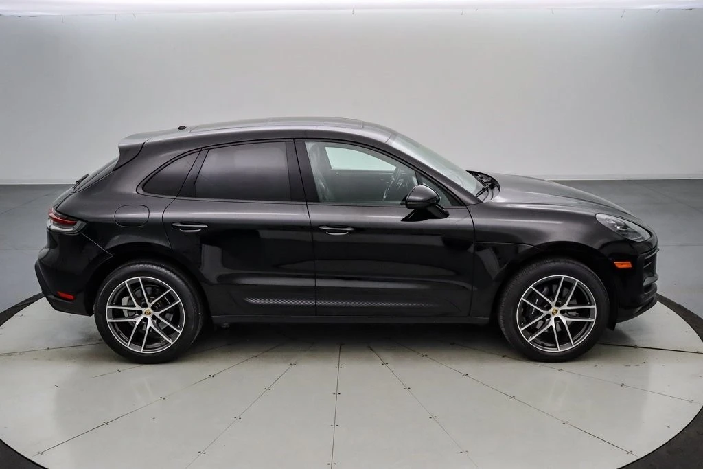 2022 Porsche Macan - Image 4 of 21