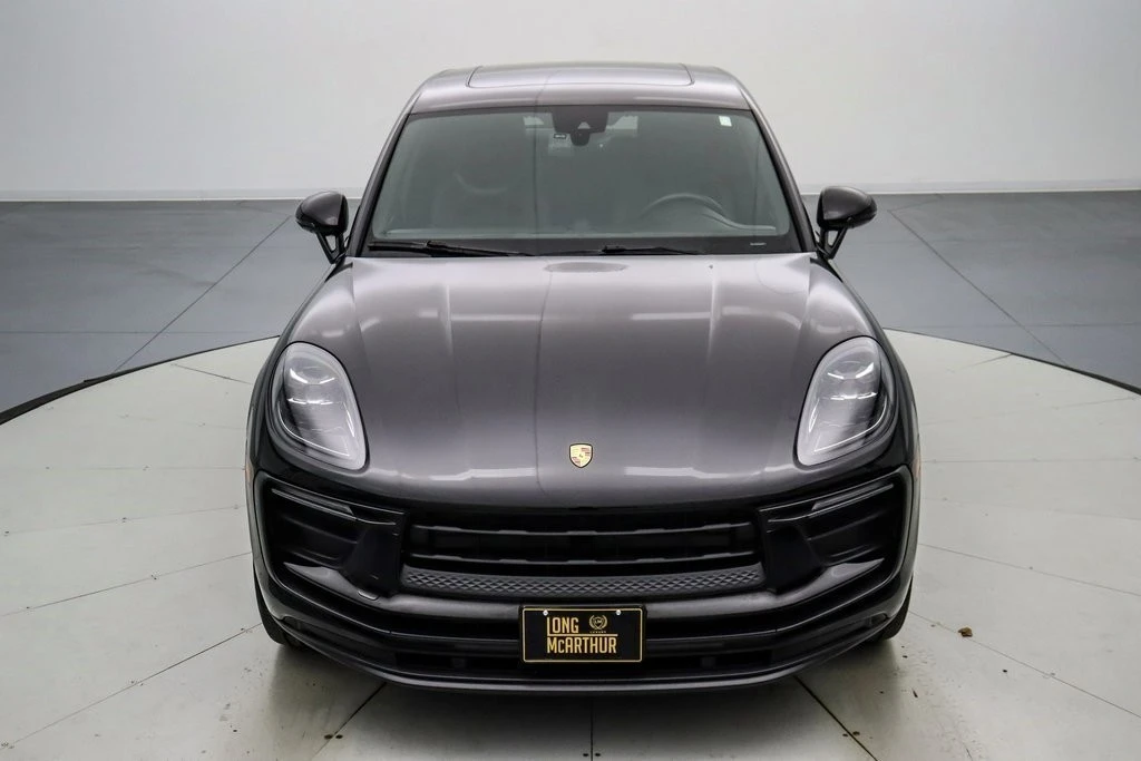 2022 Porsche Macan - Image 10 of 21