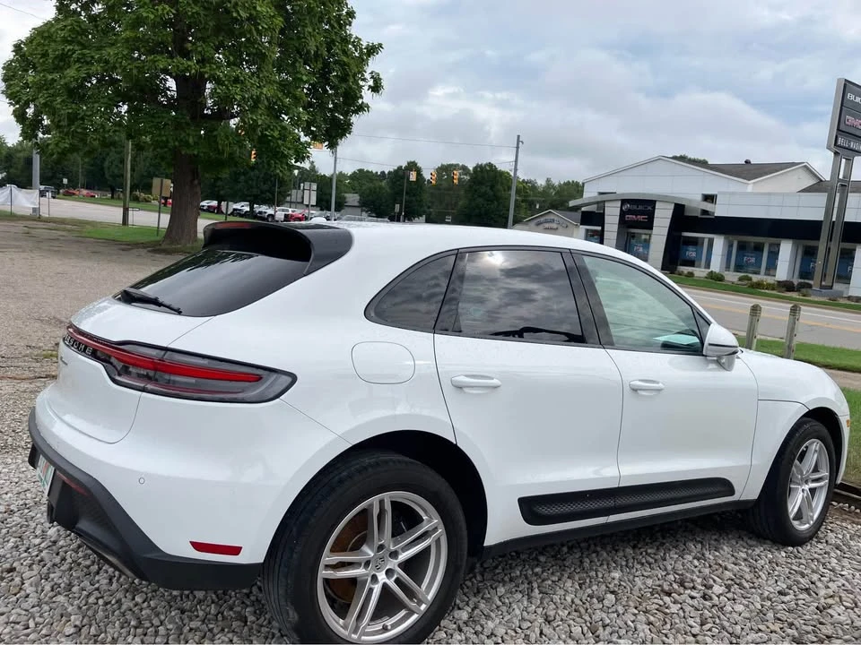 2022 Porsche Macan - Image 3 of 10