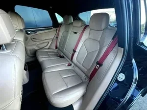 2022 Porsche Macan - Image 14 of 14