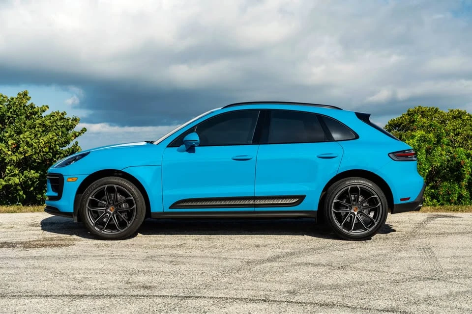 2022 Porsche Macan Turbo - Image 4 of 7