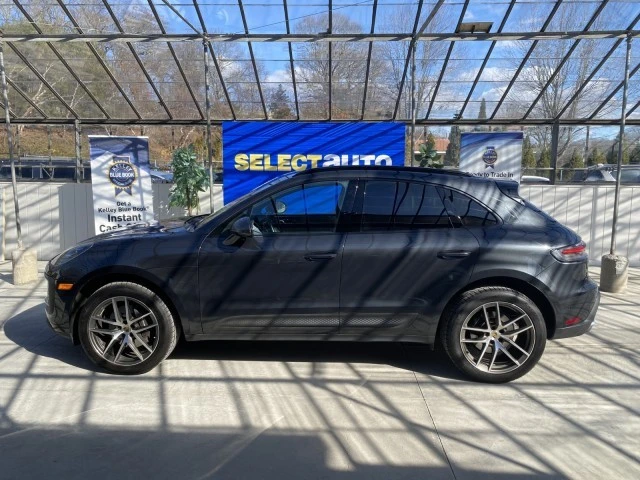 2022 Porsche Macan - Image 12 of 21