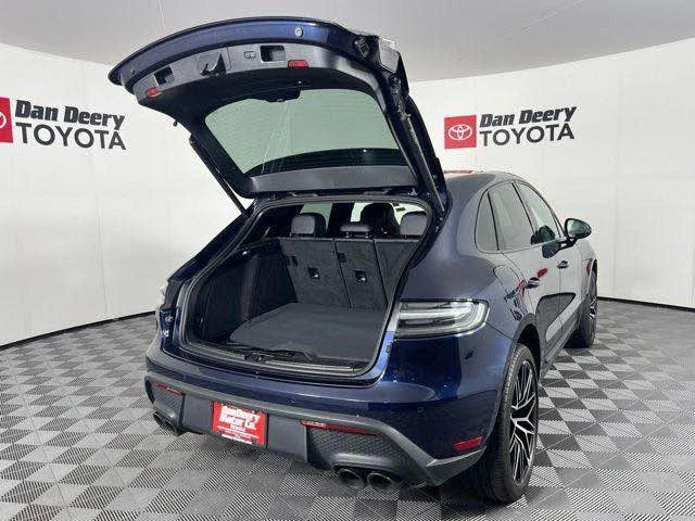 2022 Porsche Macan - Image 4 of 15
