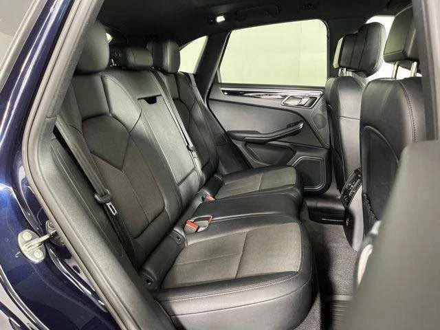 2022 Porsche Macan - Image 10 of 15