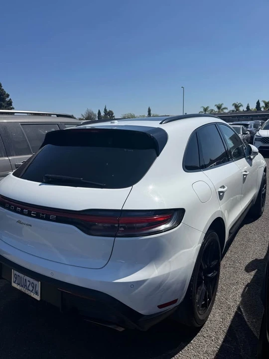 2022 Porsche Macan - Image 3 of 9