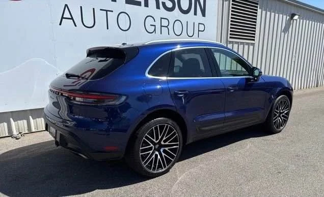 2022 Porsche Macan - Image 4 of 13