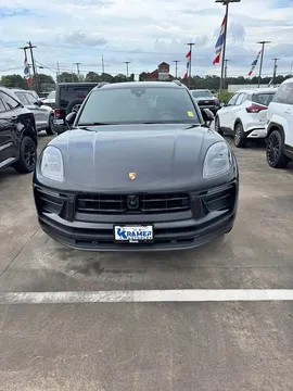 2022 Porsche Macan Base