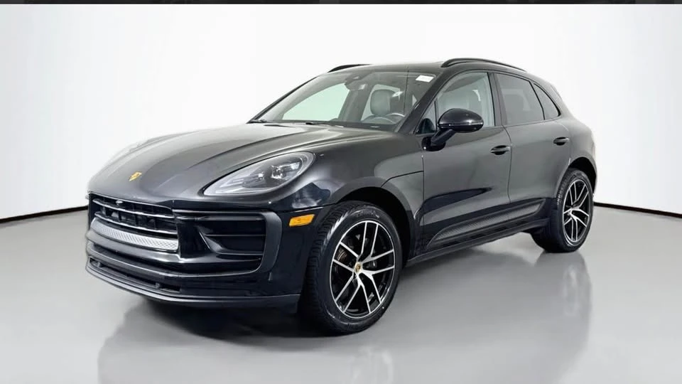 2022 Porsche Macan - Image 3 of 20
