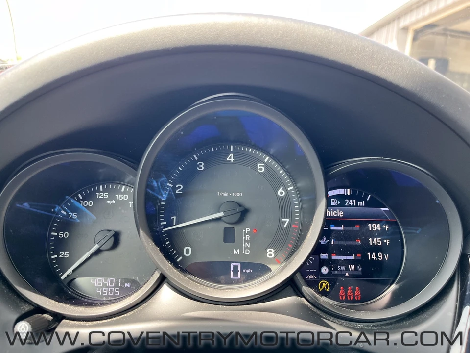 2022 Porsche Macan - Image 17 of 31