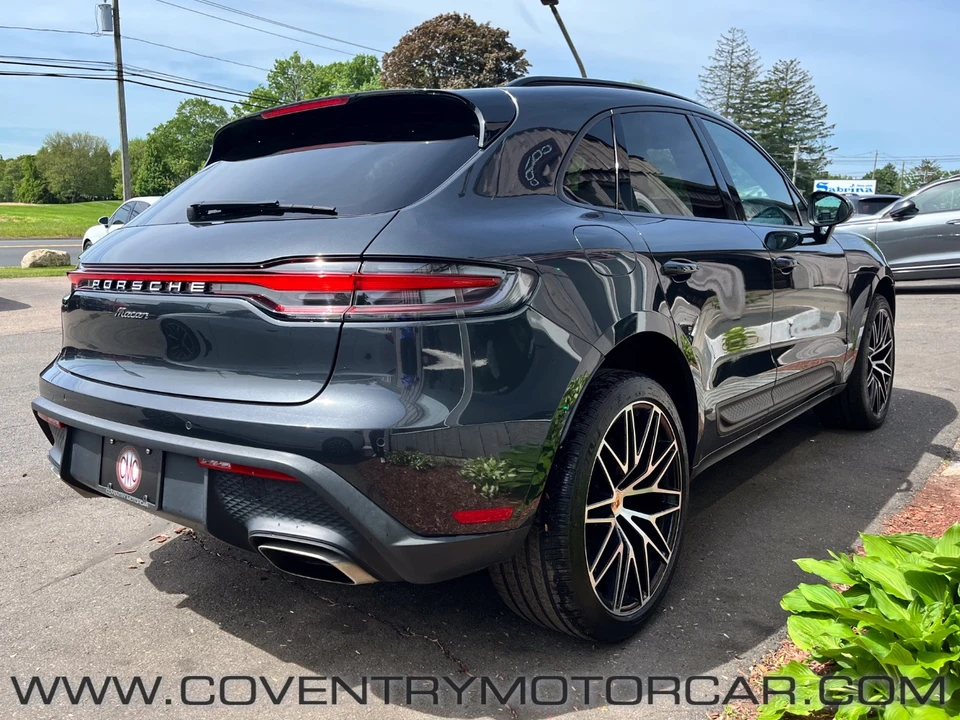 2022 Porsche Macan - Image 5 of 31