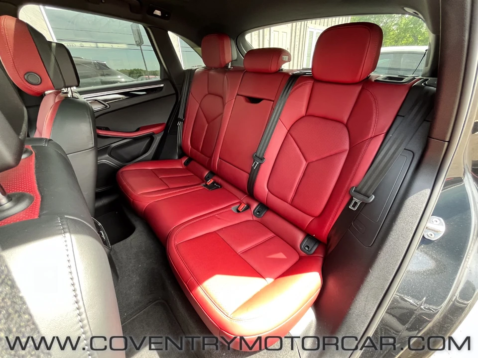 2022 Porsche Macan - Image 31 of 31