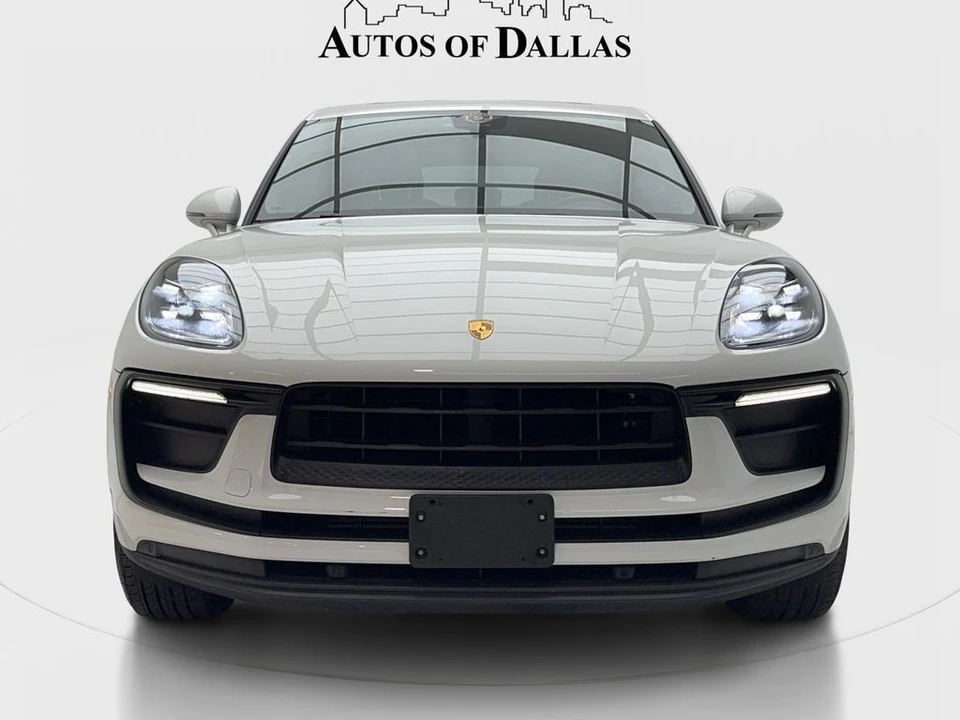 2022 Porsche Macan - Image 4 of 31