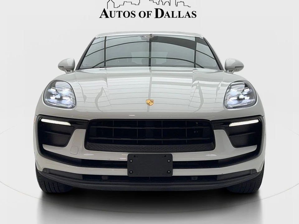 2022 Porsche Macan - Image 4 of 31