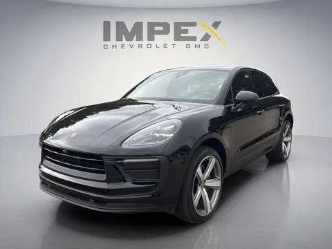 2022 Porsche Macan Base