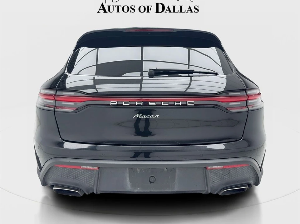 2022 Porsche Macan - Image 9 of 31