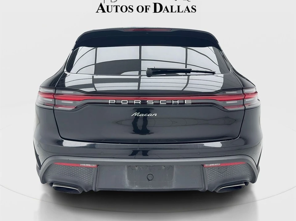 2022 Porsche Macan - Image 9 of 31