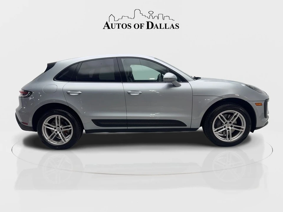 2022 Porsche Macan - Image 10 of 12