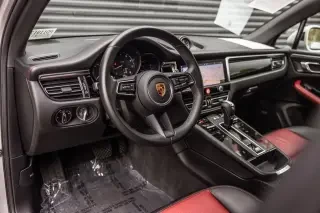 2022 Porsche Macan - Image 4 of 4