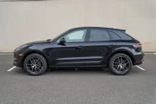 2022 Porsche Macan - Image 2 of 4