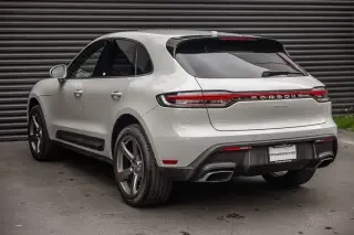 2022 Porsche Macan - Image 3 of 4