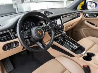 2022 Porsche Macan - Image 4 of 4