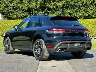 2022 Porsche Macan - Image 3 of 4