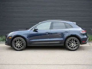 2022 Porsche Macan - Image 2 of 4