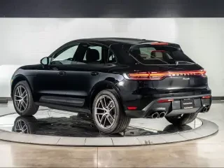 2022 Porsche Macan - Image 3 of 4